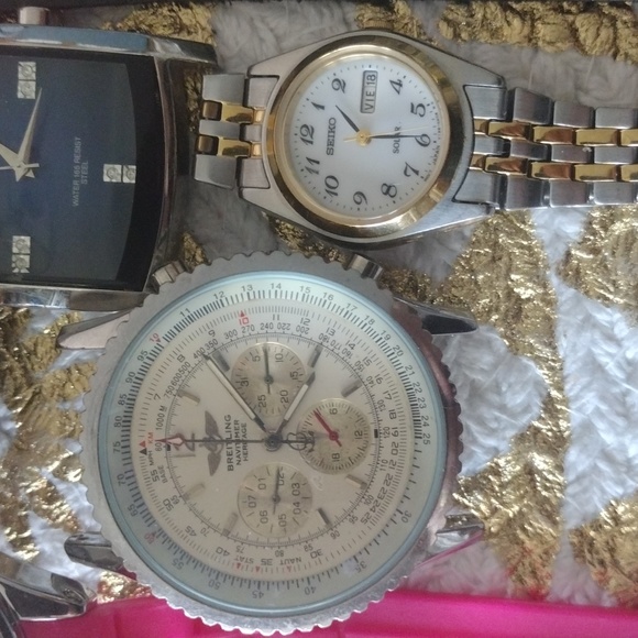 Watch bundle. - Picture 2 of 4